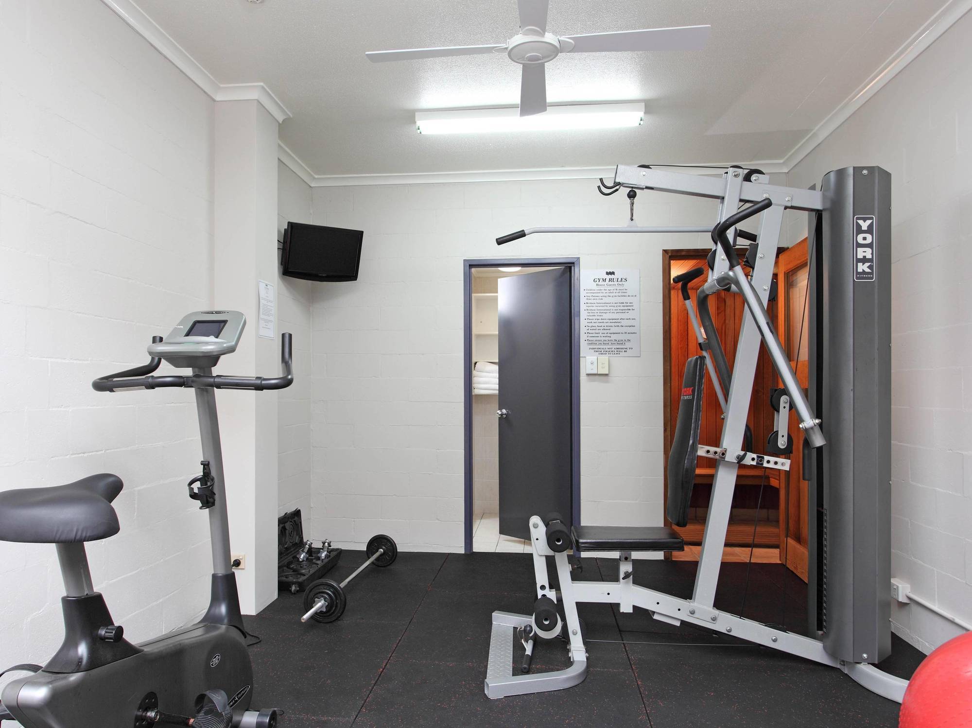 Ramada By Wyndham Windsor Hotel